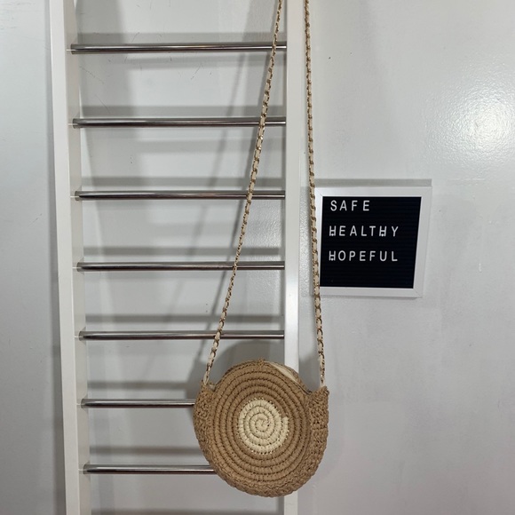 INC International Concepts Round Straw Crossbody Bag - Picture 2 of 7